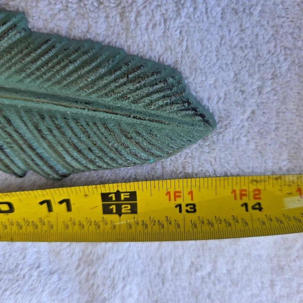 Vintage Cast Iron Feather Wall Hook Rack 3 Hooks Verdigris Green Rustic Decor K3